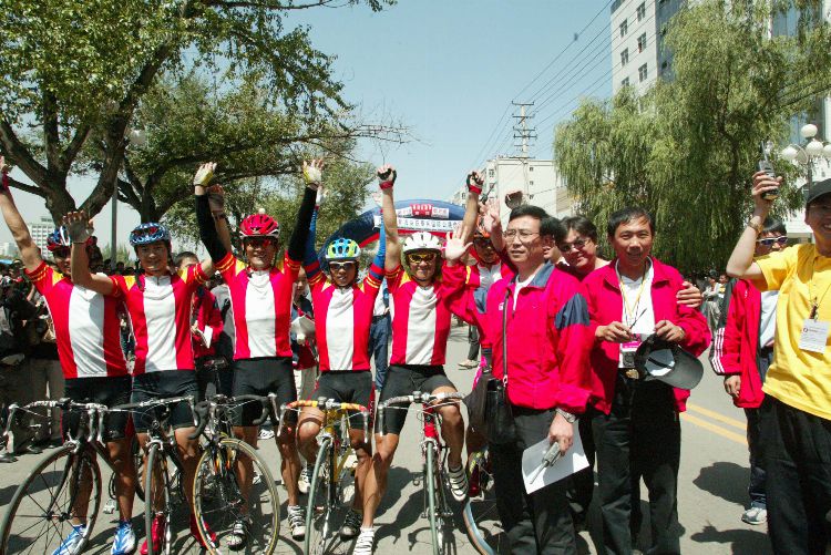 Group photo of the Chinese team